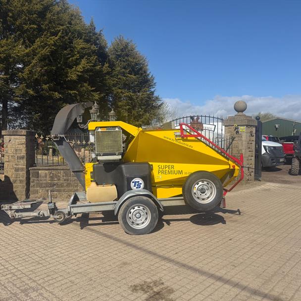 2012 TS INDUSTRIE SUPER PREMIUM 35 DR 6” DIESEL SINGLE AXLE WOOD CHIPPER