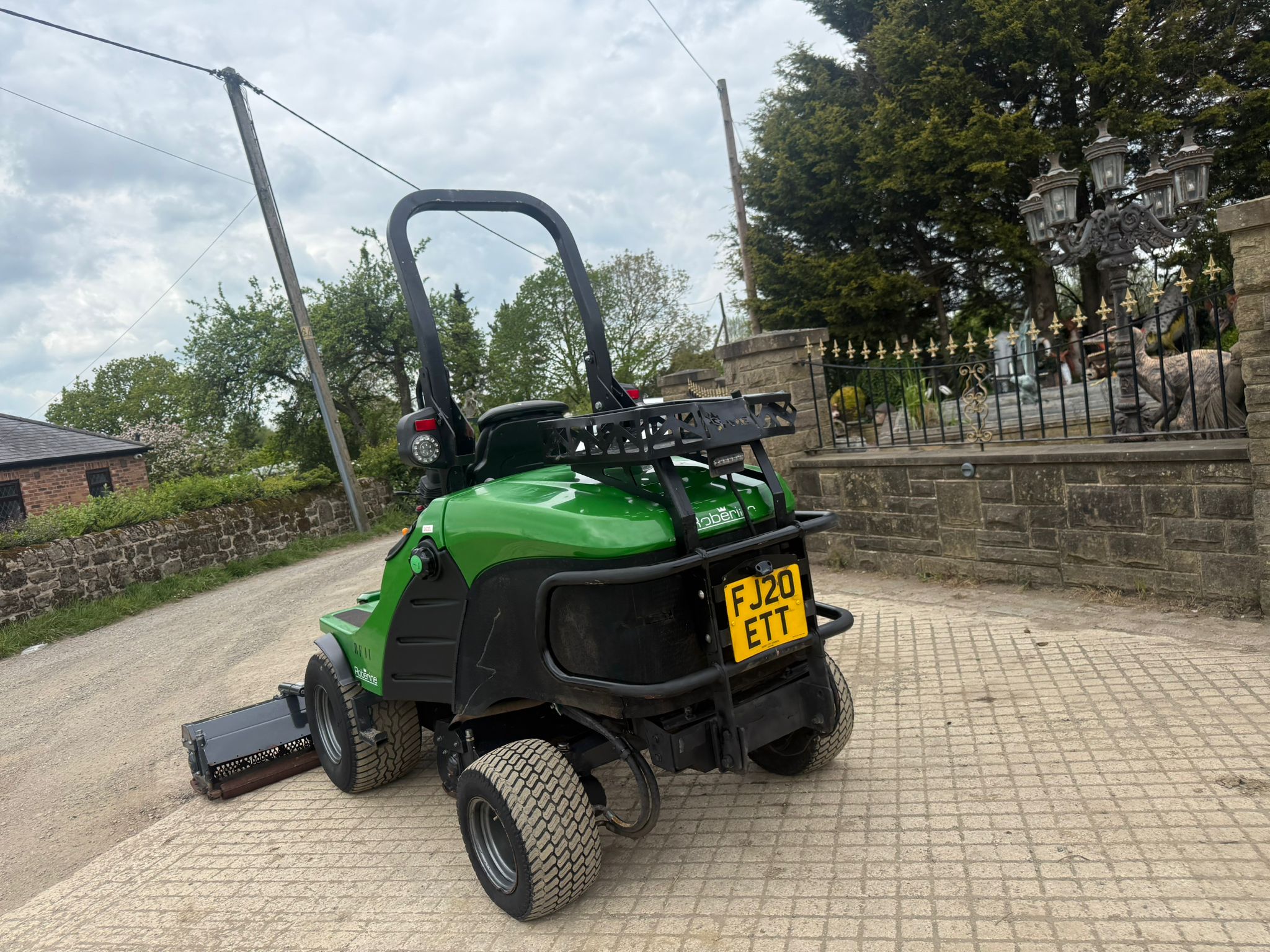 2020 John Deere mower for sale in Pilsley, Chesterfield — photo 7