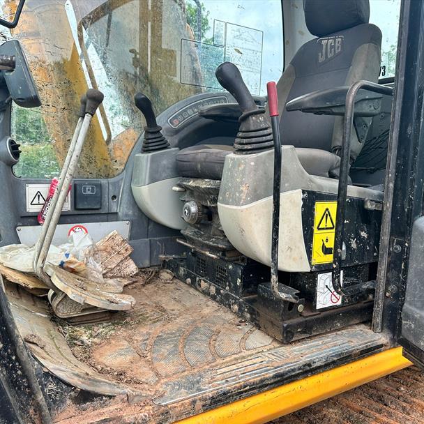 2007 JCB excavator for sale in Pilsley, Chesterfield — photo 4