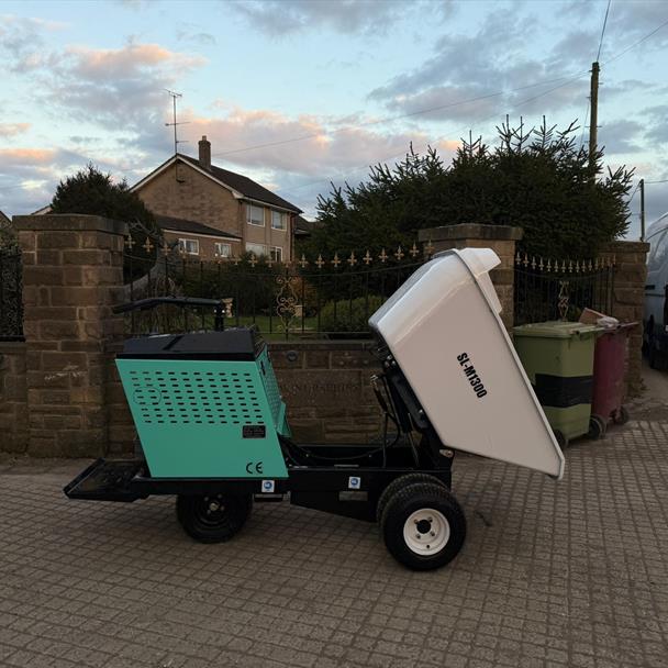 2025 dumper for sale in Pilsley, Chesterfield — photo 2
