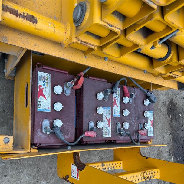 2014 Haulotte scissor lift for sale in Pilsley, Chesterfield — photo 2