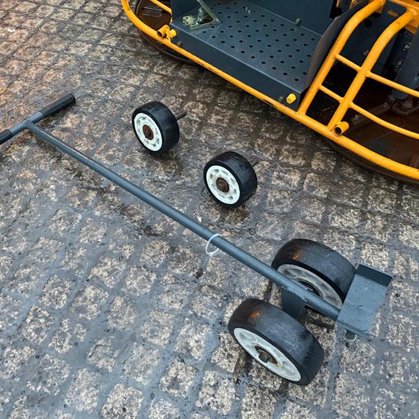 2025 mower for sale in Pilsley, Chesterfield — photo 2
