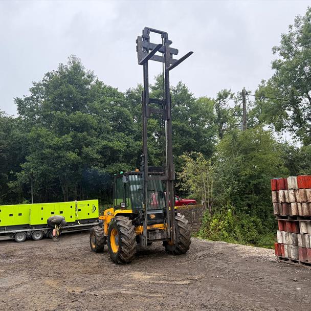 2010 JCB forklift for sale in Pilsley, Chesterfield — photo 2