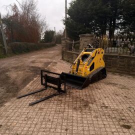 New/Unused Mini Skidsteer Pallet Forks And Fame