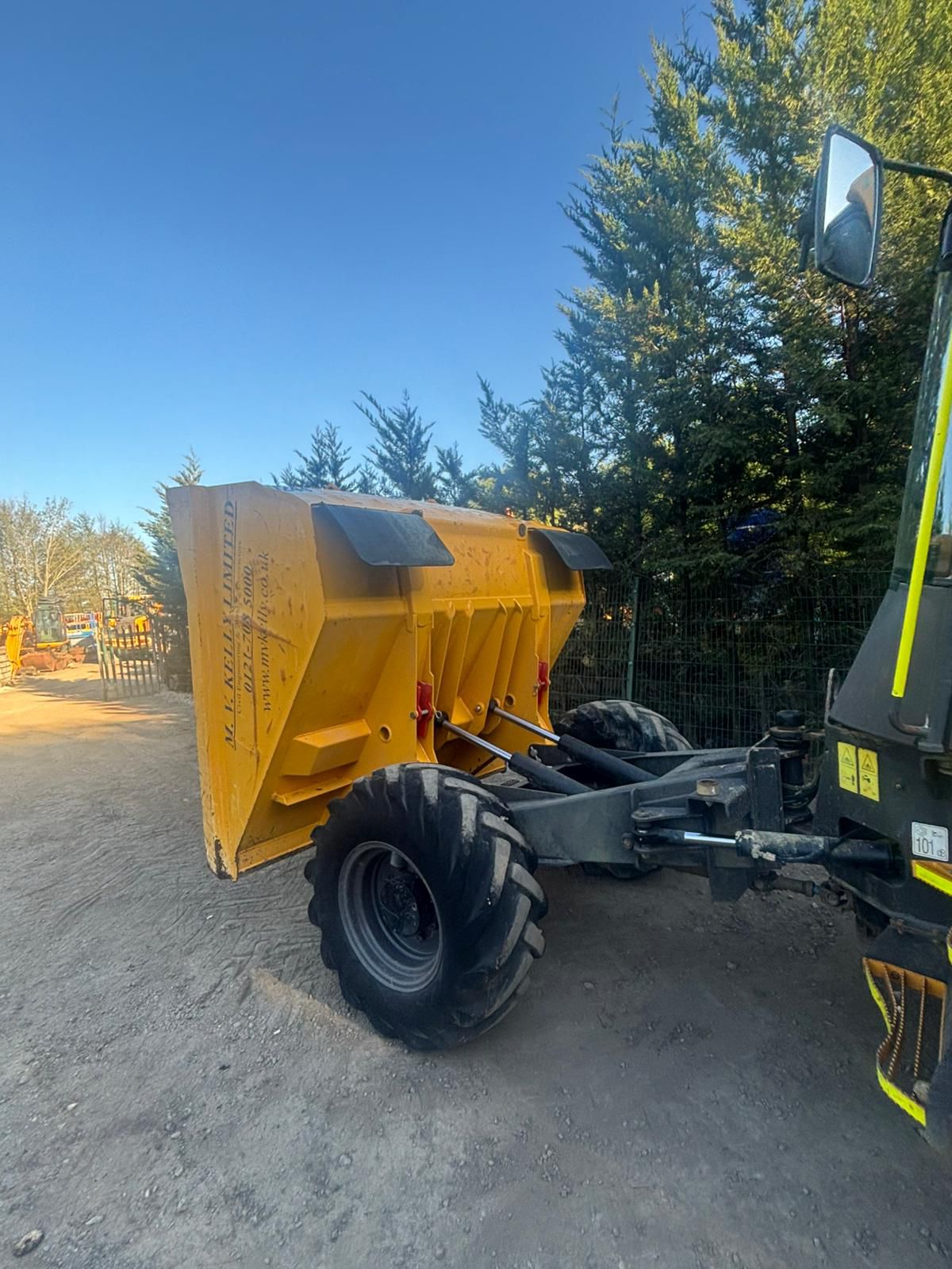 2022 dumper for sale in Pilsley, Chesterfield — photo 8