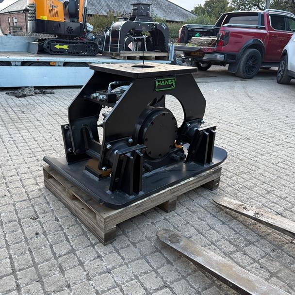 NEW/UNUSED 2025 HANER HPC600A HYDRAULIC COMPACTION PLATE