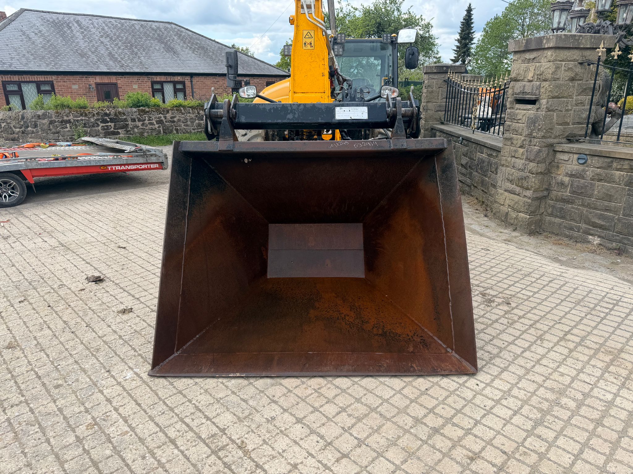 SCOTT HYDRAULIC TELEHANDLER BAGGING BUCKET
