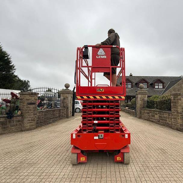 2022 scissor lift for sale in Pilsley, Chesterfield — photo 5