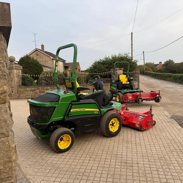 2016 John Deere tractor for sale in Pilsley, Chesterfield — photo 3