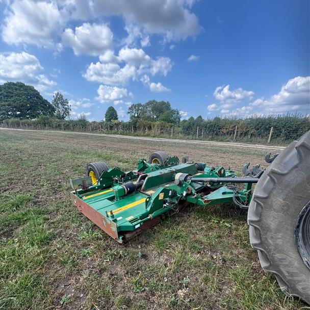 2014 MAJOR HR12000GR SINGLE AXLE 3 GANG BATWING TOPPER MOWER