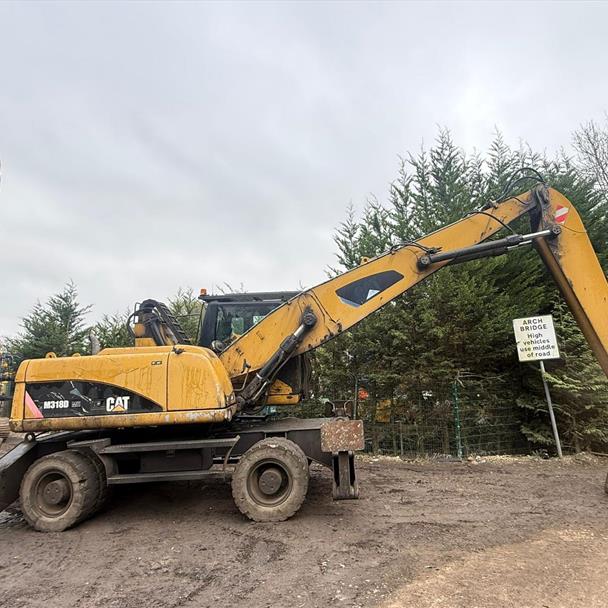 Caterpillar excavator for sale in Pilsley, Chesterfield — photo 3