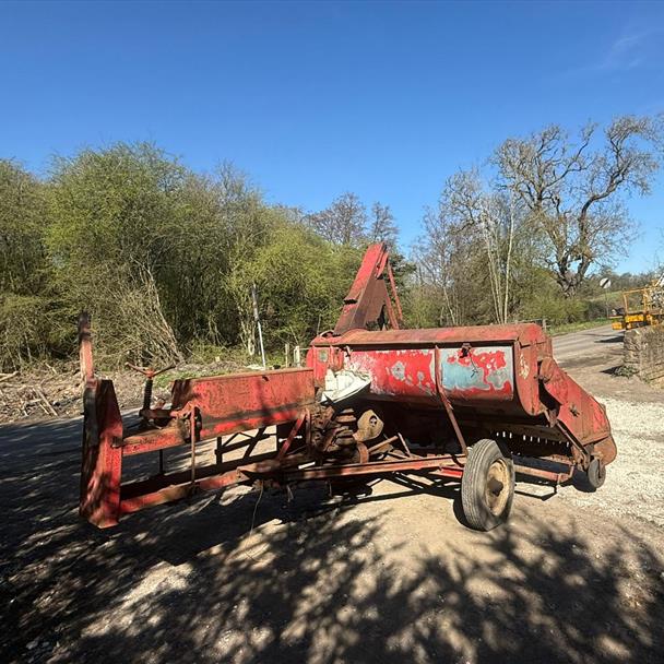 Massey tractor for sale in Pilsley, Chesterfield — photo 5
