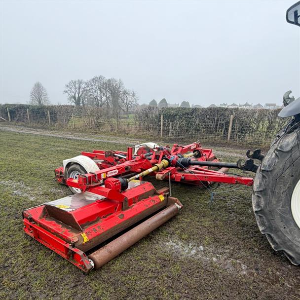 2012 mower for sale in Pilsley, Chesterfield — photo 4