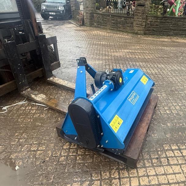 UNUSED MAPLE 1.25 METRE FLAIL MOWER mower for sale in Pilsley, Chesterfield — photo 2