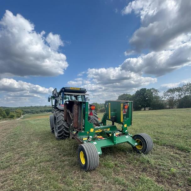 2014 mower for sale in Pilsley, Chesterfield — photo 2