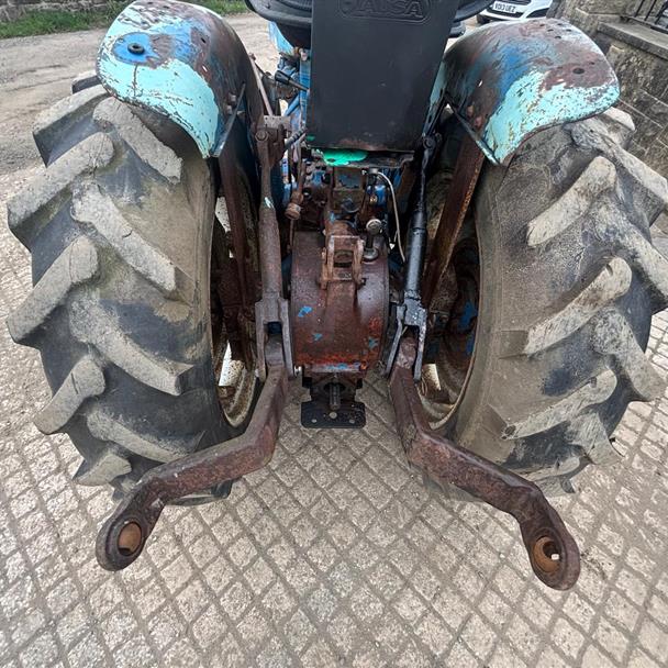 Ford tractor for sale in Pilsley, Chesterfield — photo 4