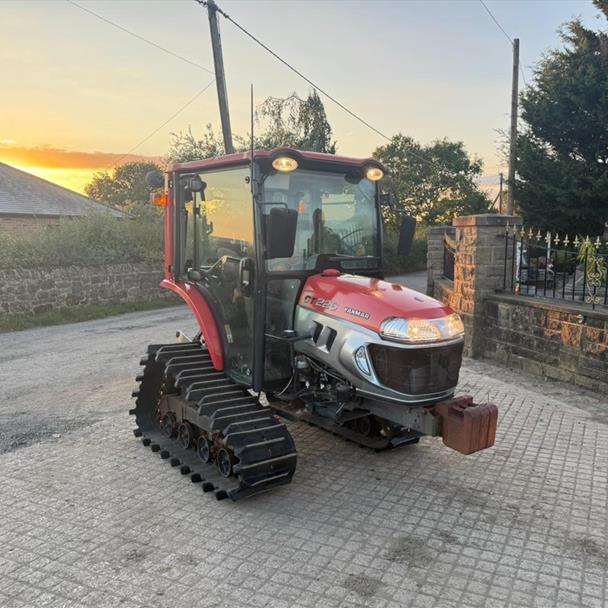 YANMAR CT226 26HP TRACKED CRAWLER COMPACT TRACTOR