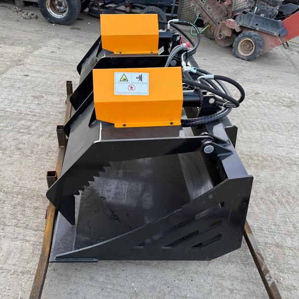 2025 loader for sale in Pilsley, Chesterfield — photo 4