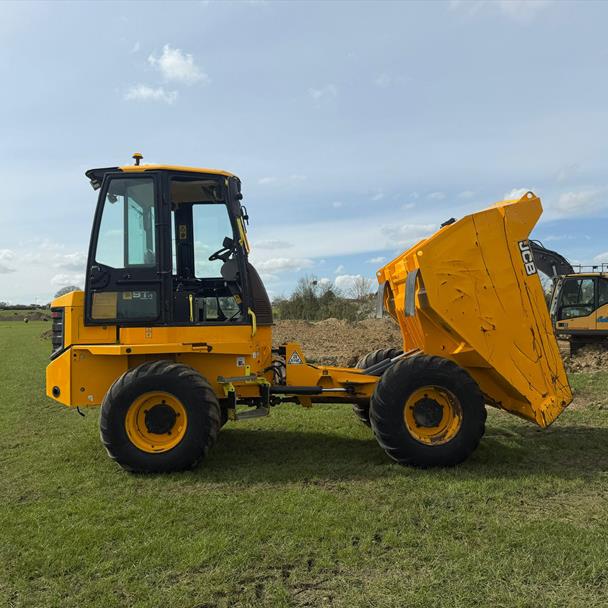 2020 JCB dumper for sale in Pilsley, Chesterfield — photo 2