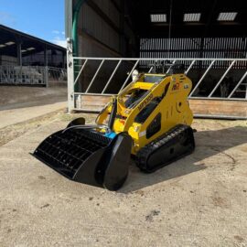 New/Unused 2025 Captok Hydraulic 32″ Mixing Bucket