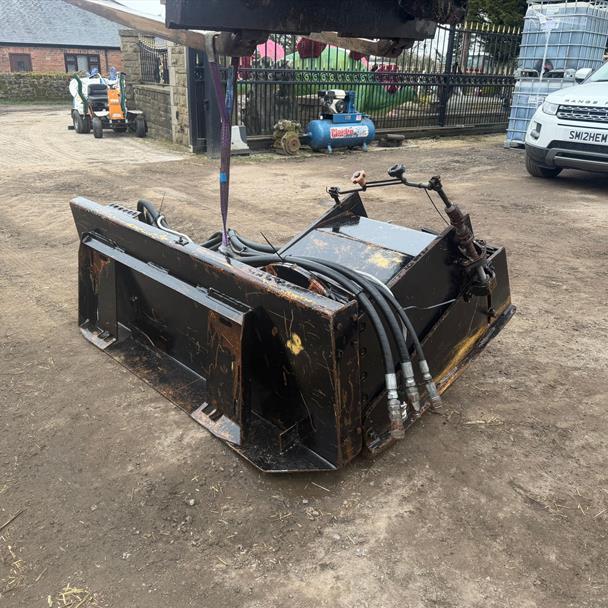 Bobcat loader for sale in Pilsley, Chesterfield — photo 5