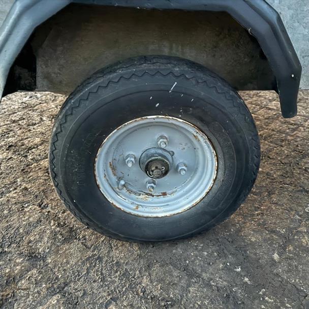 SINGLE AXLE TRAILER WITH REAR RAMP DOOR trailer for sale in Pilsley, Chesterfield — photo 3