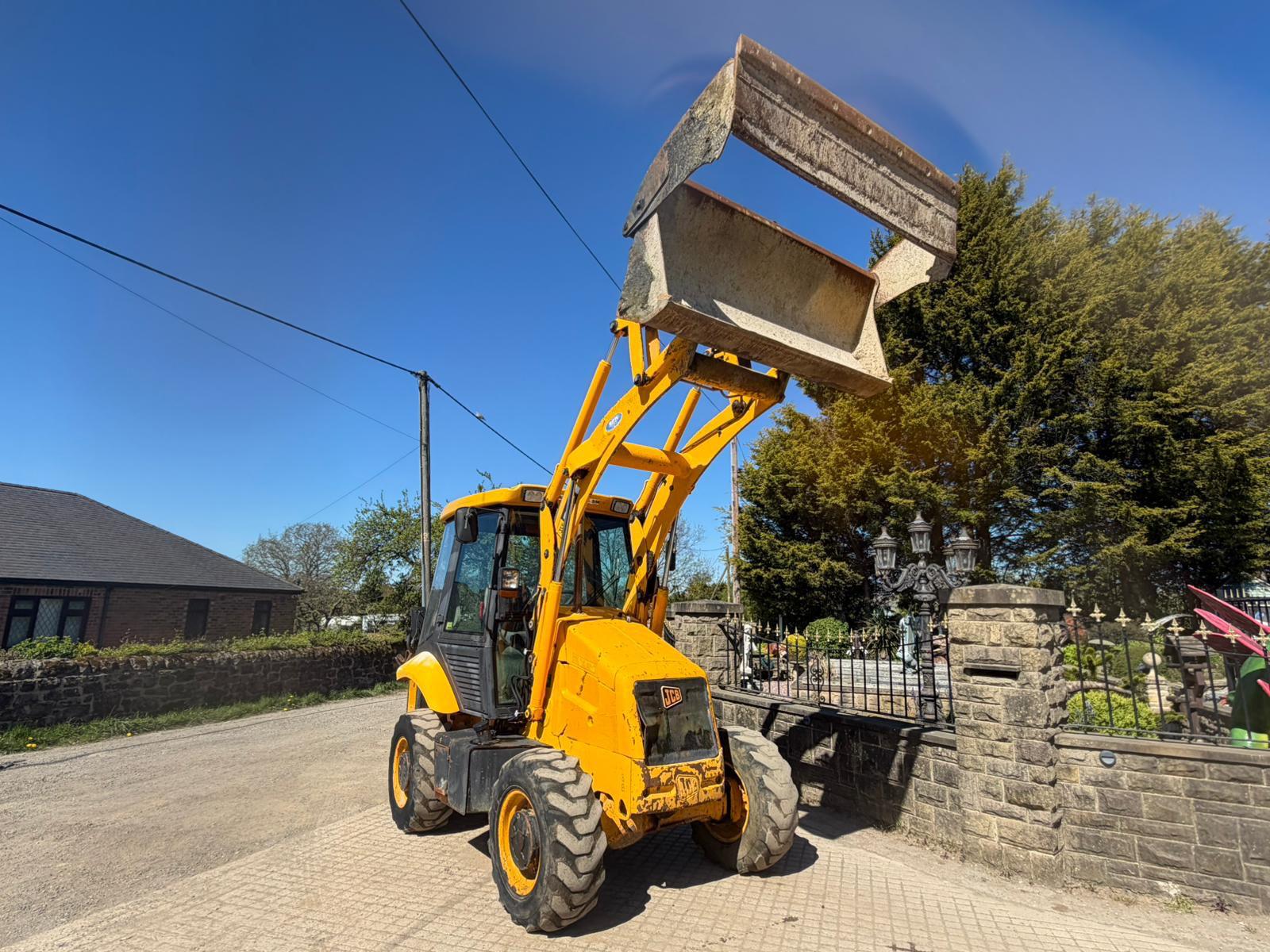 2009 JCB loader for sale in Pilsley, Chesterfield — photo 3