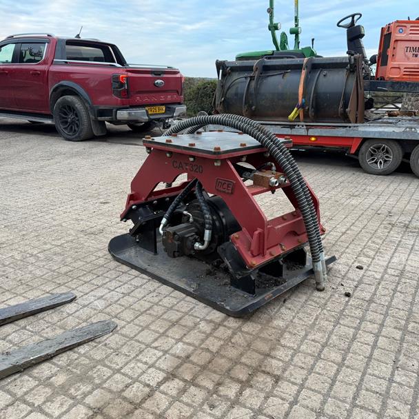 2025 excavator for sale in Pilsley, Chesterfield — photo 2