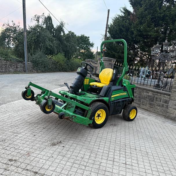 2017 John Deere tractor for sale in Pilsley, Chesterfield — photo 3