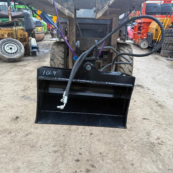 NEW/UNUSED 24” EXCAVATOR HYDRAULIC TILT BUCKET excavator for sale in Pilsley, Chesterfield — photo 4