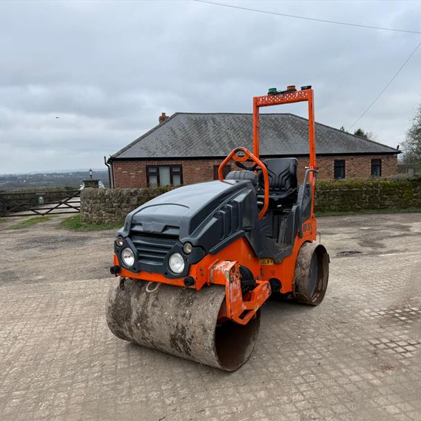 2015 compactor for sale in Pilsley, Chesterfield — photo 3