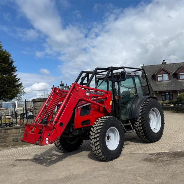 MASSEY FERGUSON 2235 80HP 4WD TRACTOR WITH FRONT LOADER