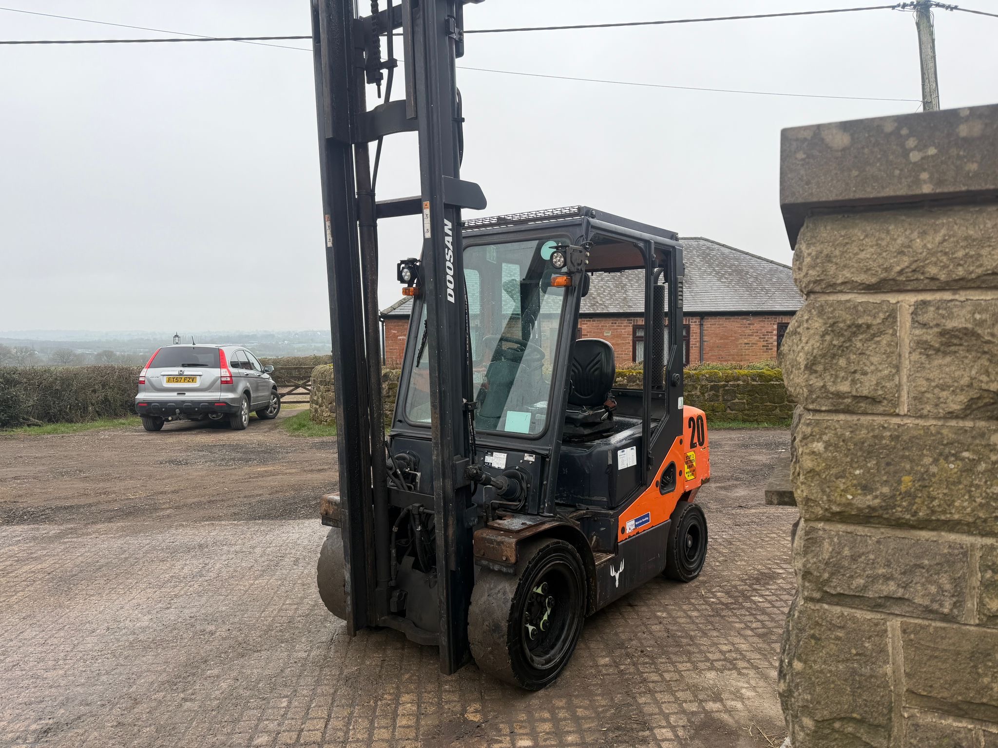 2014 Doosan forklift for sale in Pilsley, Chesterfield — photo 3