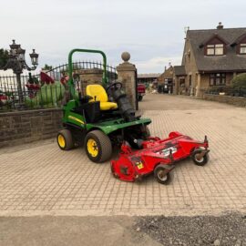 2016 JOHN DEERE 1570 TERRAINCUT 4WD OUTFRONT RIDE ON MOWER WITH TRIMAX FLAIL DECK
