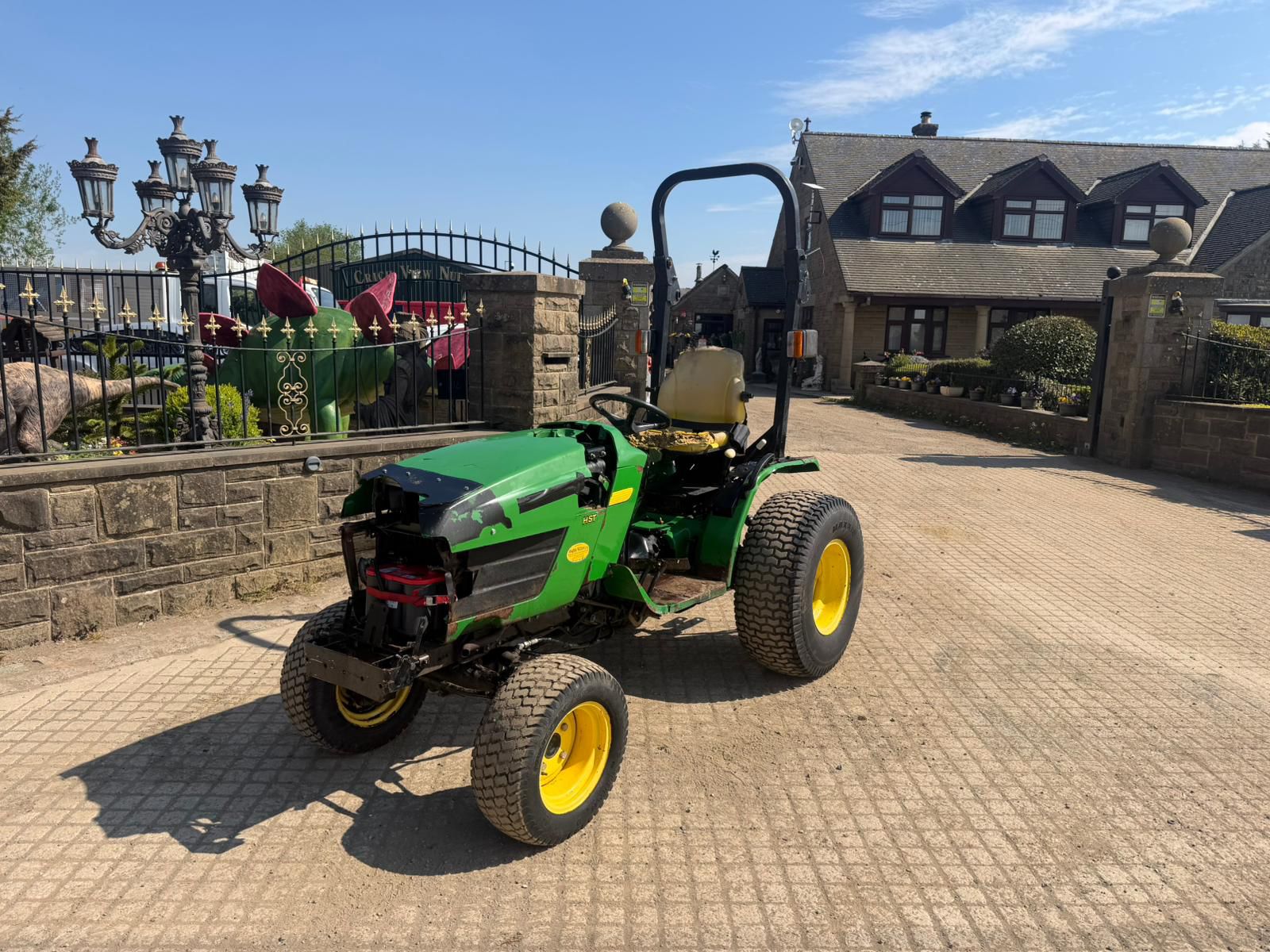 JOHN DEERE 4115 4WD COMPACT TRACTOR