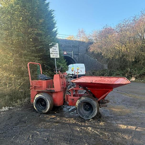 DIESEL DRIVEN SELF PROPELLED SPREADER