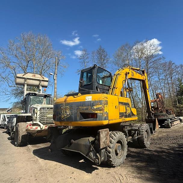 2003 JCB excavator for sale in Pilsley, Chesterfield — photo 2