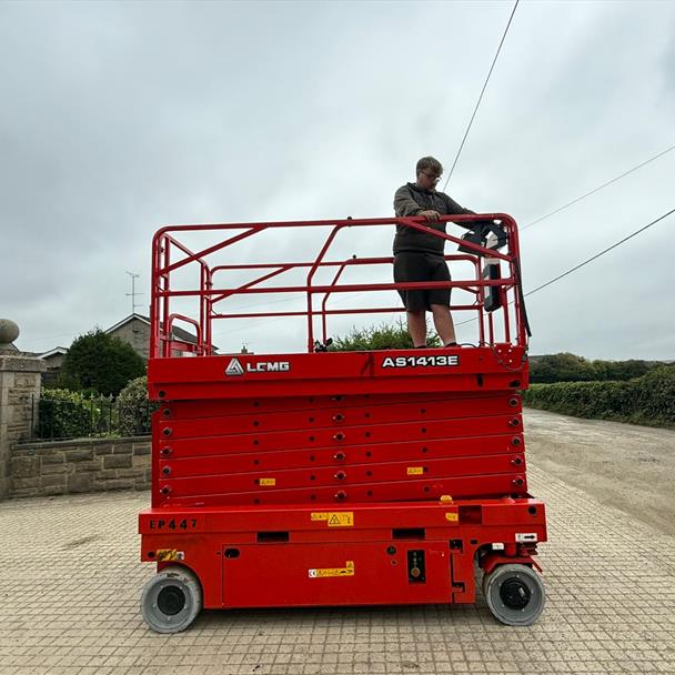 2022 LGMG AS1413E ELECTRIC SCISSOR LIFT