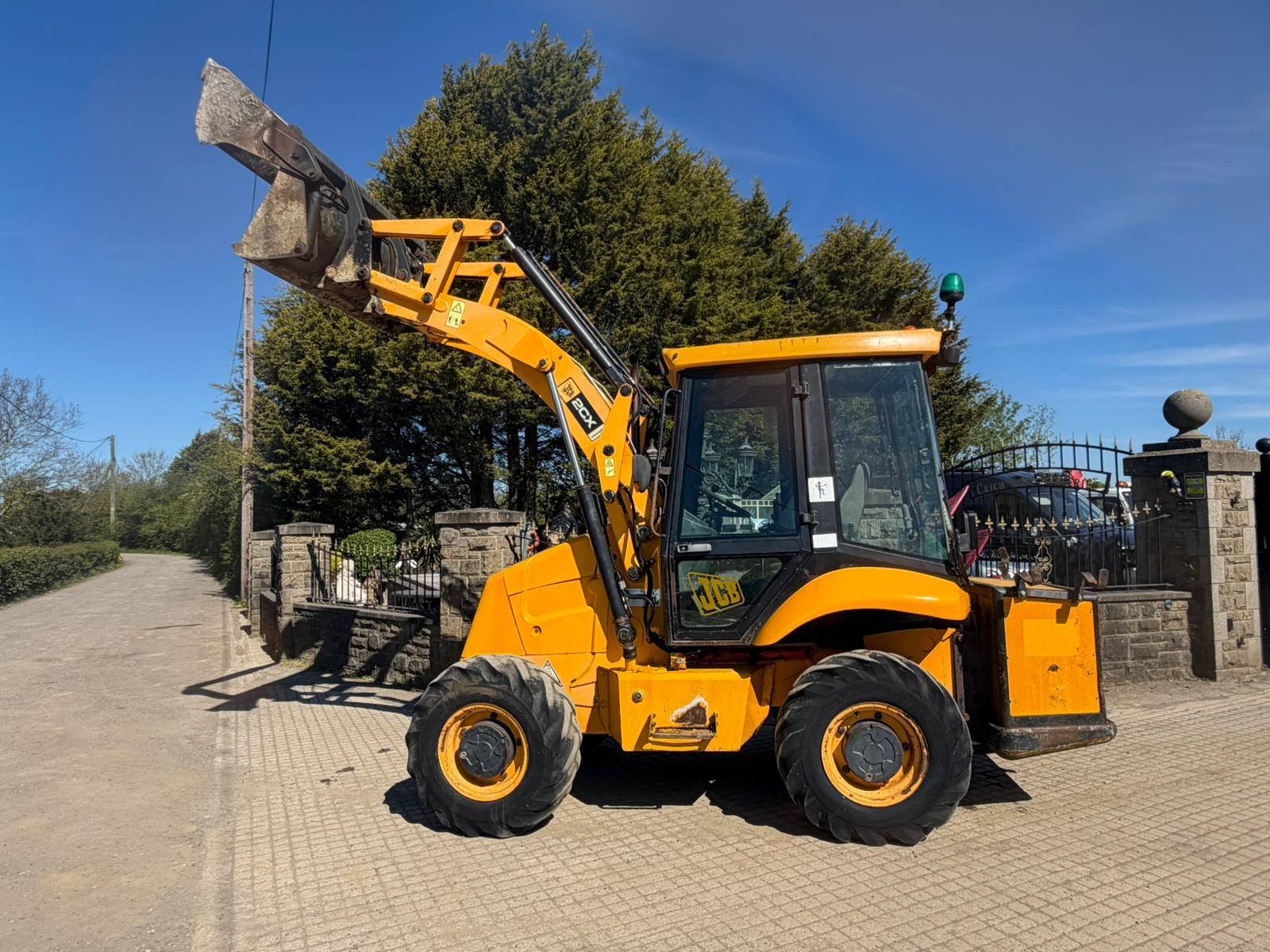 2009 JCB loader for sale in Pilsley, Chesterfield — photo 9