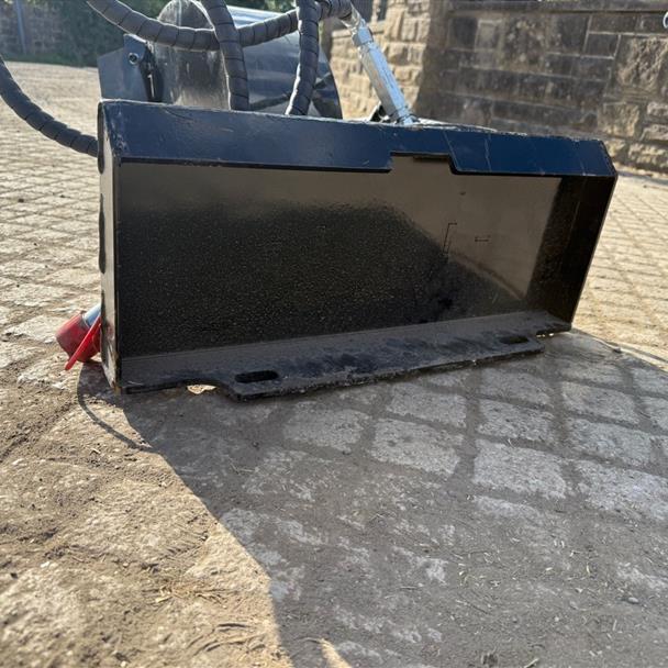 2025 loader for sale in Pilsley, Chesterfield — photo 4