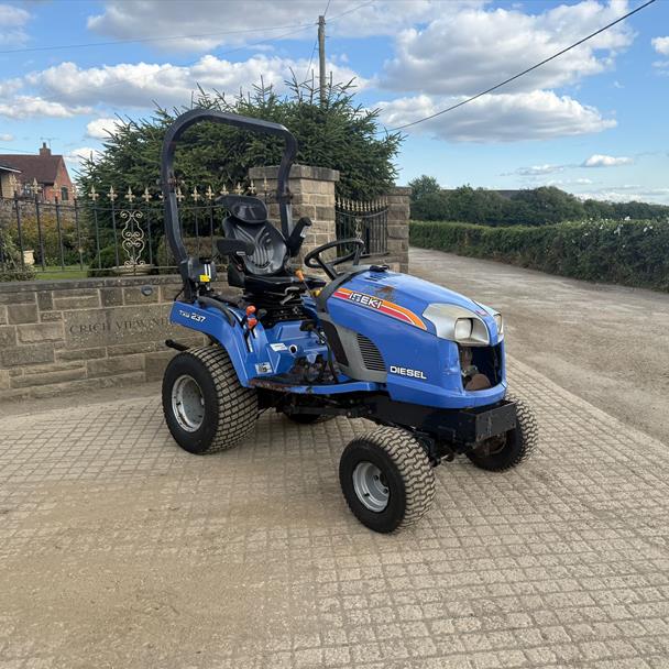 2012 ISEKI TXG237 23HP 4WD COMPACT TRACTOR