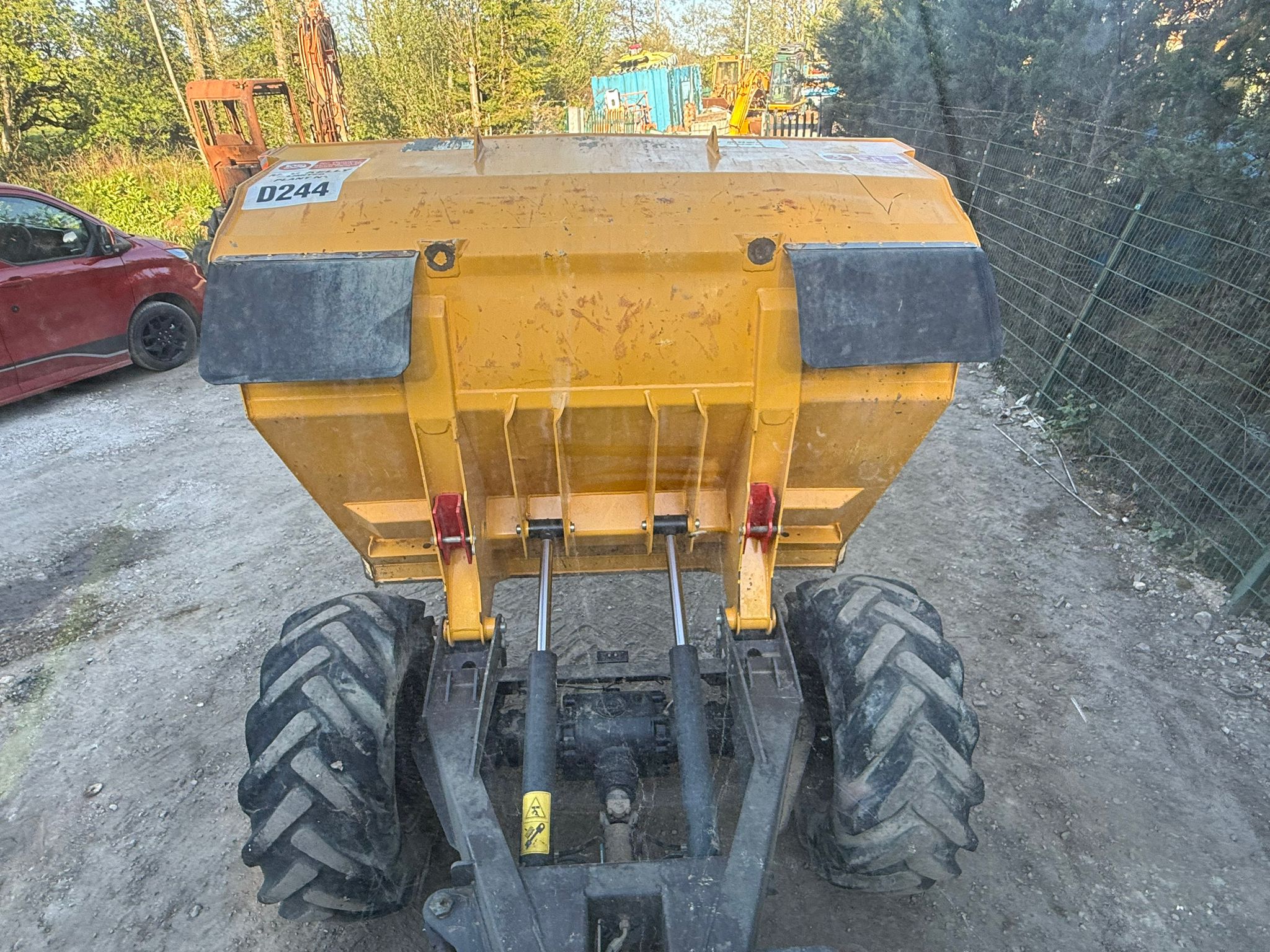 2022 dumper for sale in Pilsley, Chesterfield — photo 11