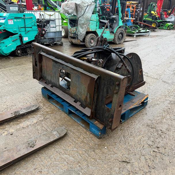 UNIVERSAL BINGHAM AP450H HYDRAULIC SKIDSTEER ASPHALT PATCH PLANER loader for sale in Pilsley, Chesterfield — photo 4