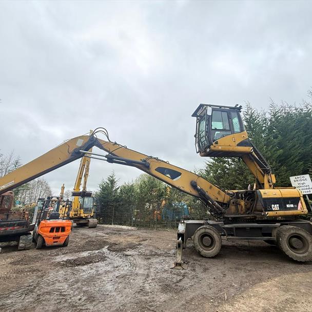 Caterpillar excavator for sale in Pilsley, Chesterfield — photo 4