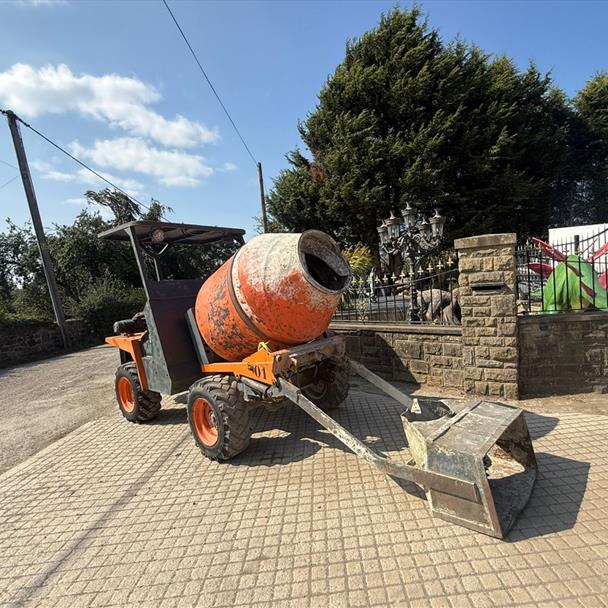 2010 dumper for sale in Pilsley, Chesterfield — photo 5