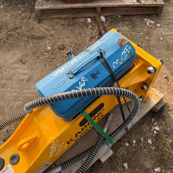 New/Unused Kabonc KBKC-45 Hydraulic Rock Breaker excavator for sale in Pilsley, Chesterfield — photo 3