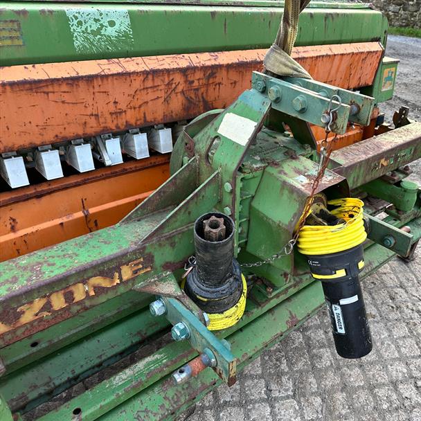 Amazone seed drill for sale in Pilsley, Chesterfield — photo 3