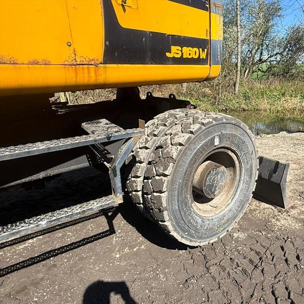 2003 JCB excavator for sale in Pilsley, Chesterfield — photo 4