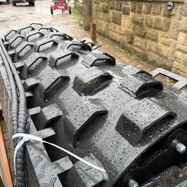 NEW/UNUSED 2025 GIYI GY-CW59 59” COMPACTOR ROLLER SKIDSTEER WHEEL loader for sale in Pilsley, Chesterfield — photo 4