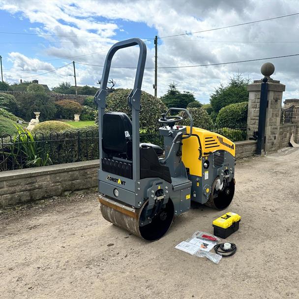 2023 compactor for sale in Pilsley, Chesterfield — photo 4